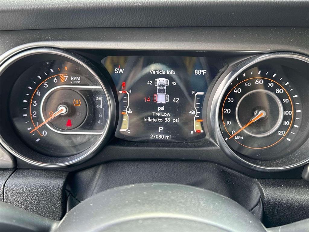 used 2022 Jeep Gladiator car, priced at $31,443