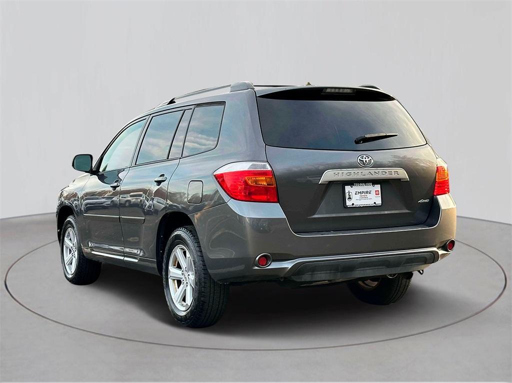 used 2010 Toyota Highlander car, priced at $8,596