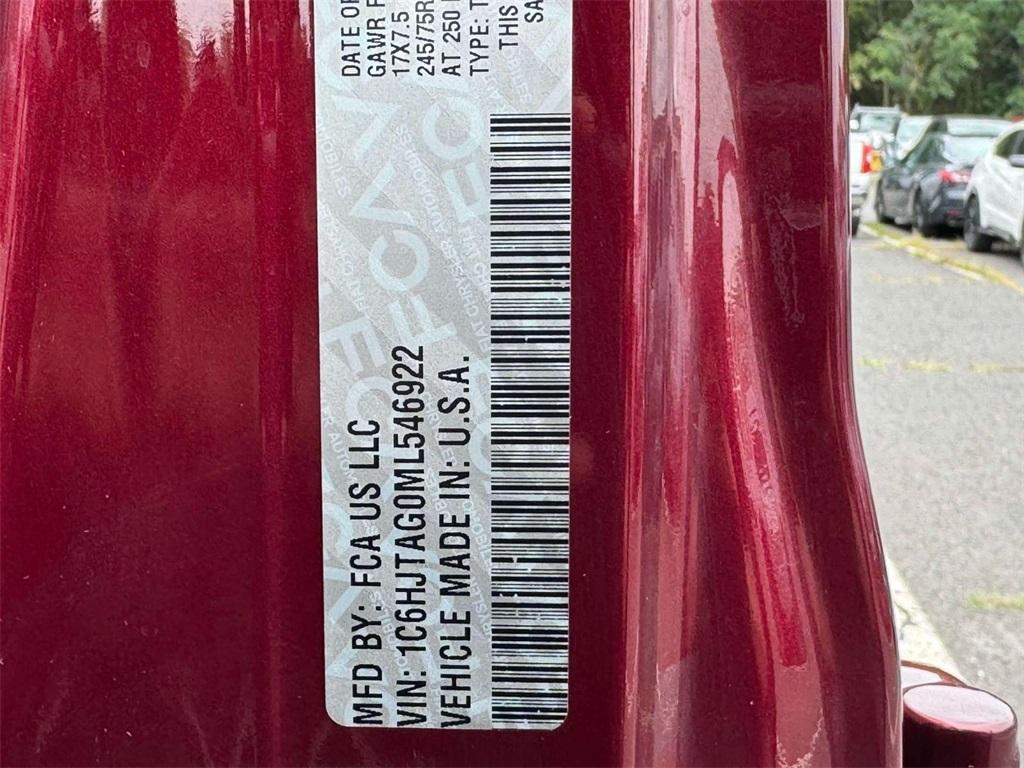 used 2021 Jeep Gladiator car, priced at $28,981