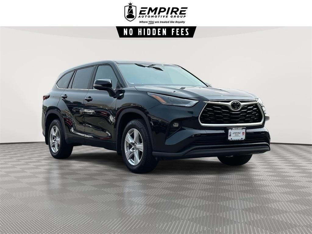 used 2024 Toyota Highlander car, priced at $34,866