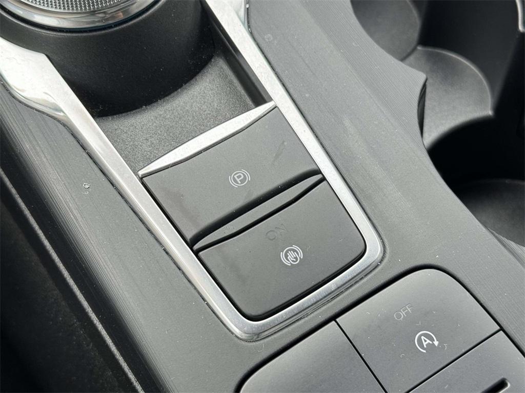 used 2022 Ford Escape car, priced at $22,484