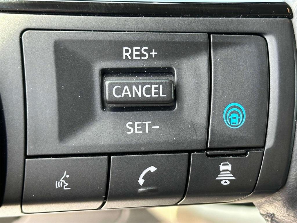 used 2022 Nissan Pathfinder car, priced at $23,939