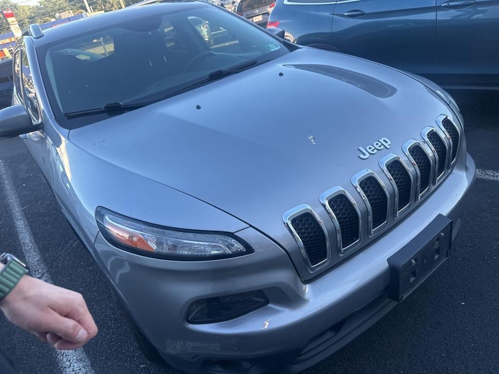 used 2016 Jeep Cherokee car, priced at $8,998