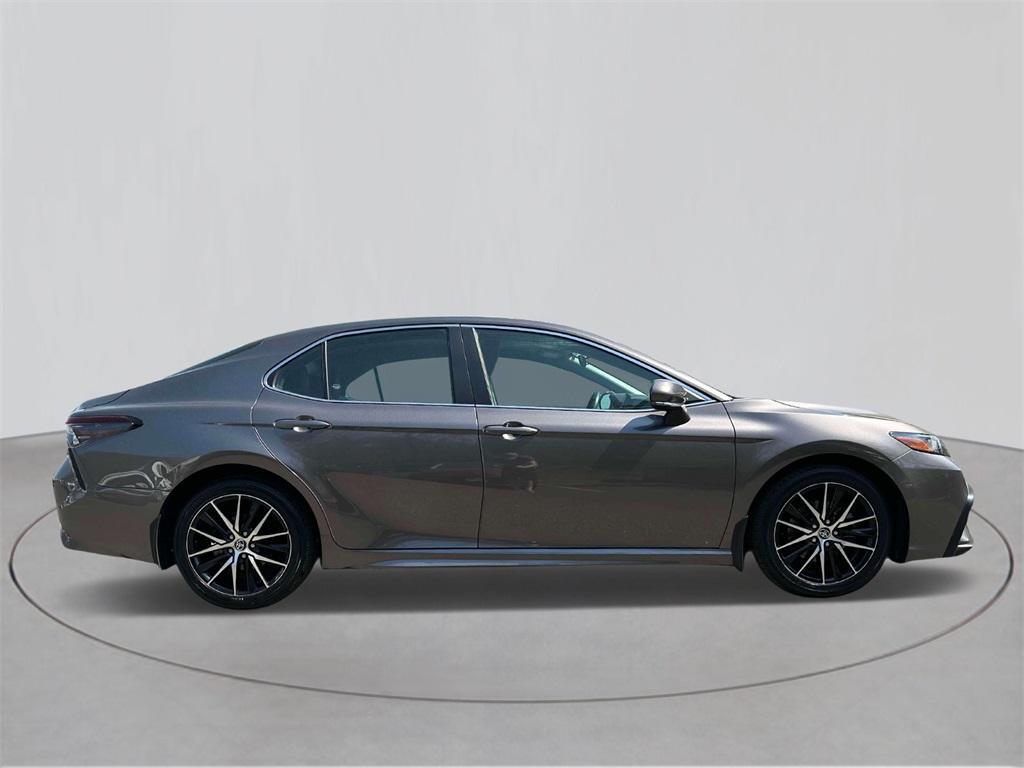 used 2022 Toyota Camry Hybrid car, priced at $28,664