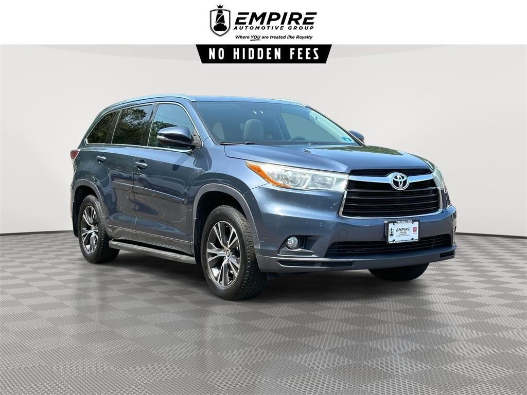 used 2016 Toyota Highlander car, priced at $21,750
