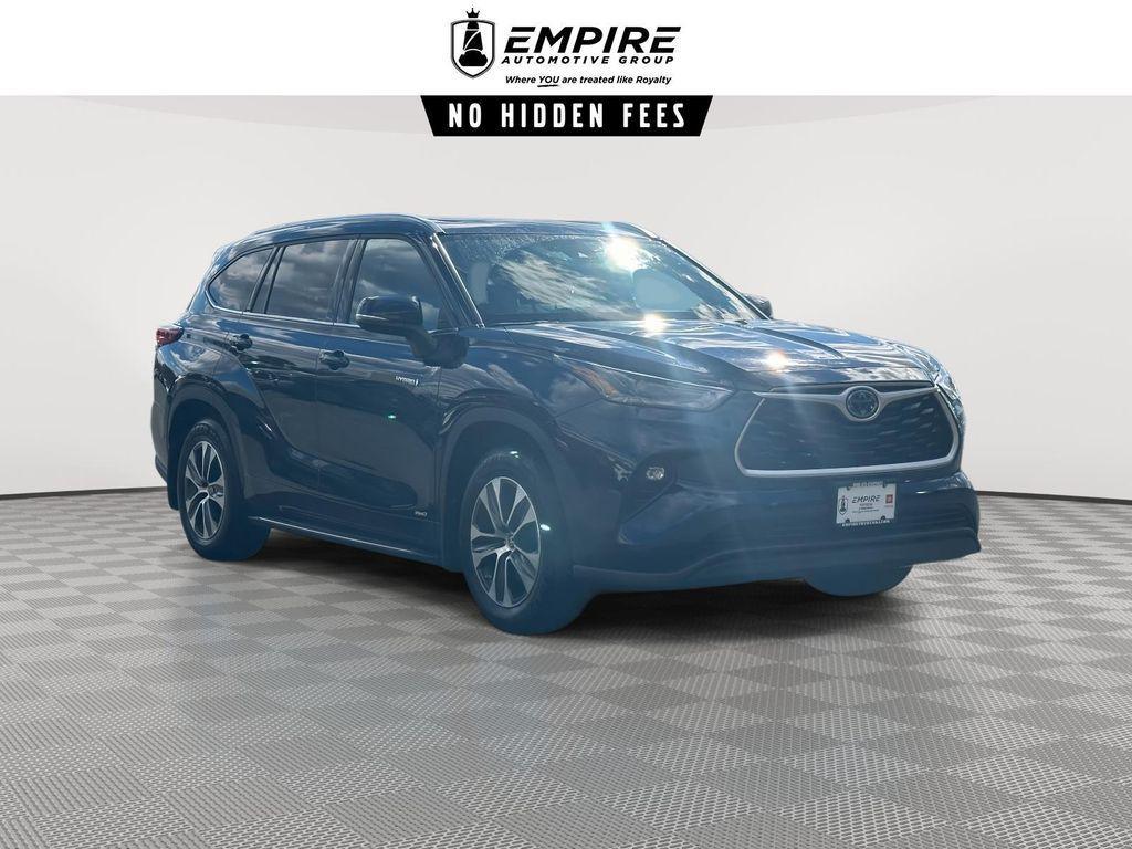 used 2021 Toyota Highlander Hybrid car, priced at $33,176