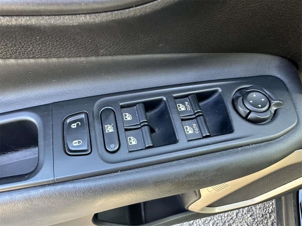 used 2017 Jeep Renegade car, priced at $15,159