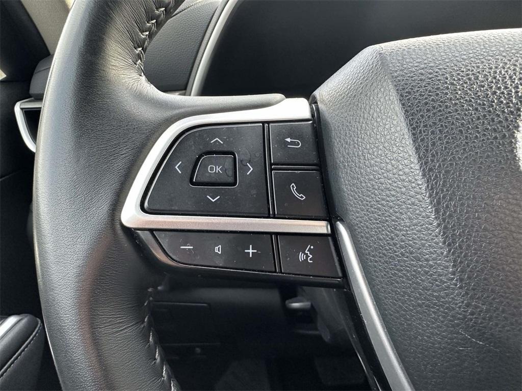 used 2023 Toyota Highlander car, priced at $34,969