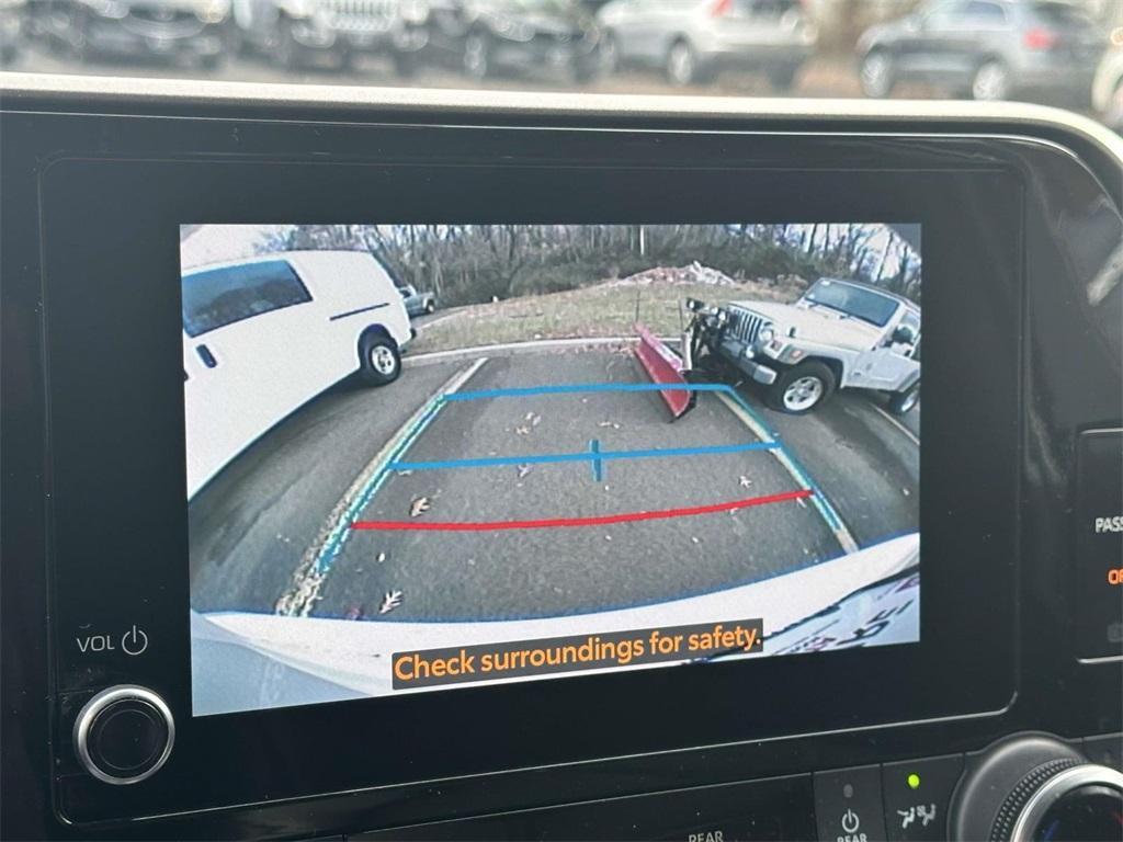 used 2023 Toyota Highlander car, priced at $34,969