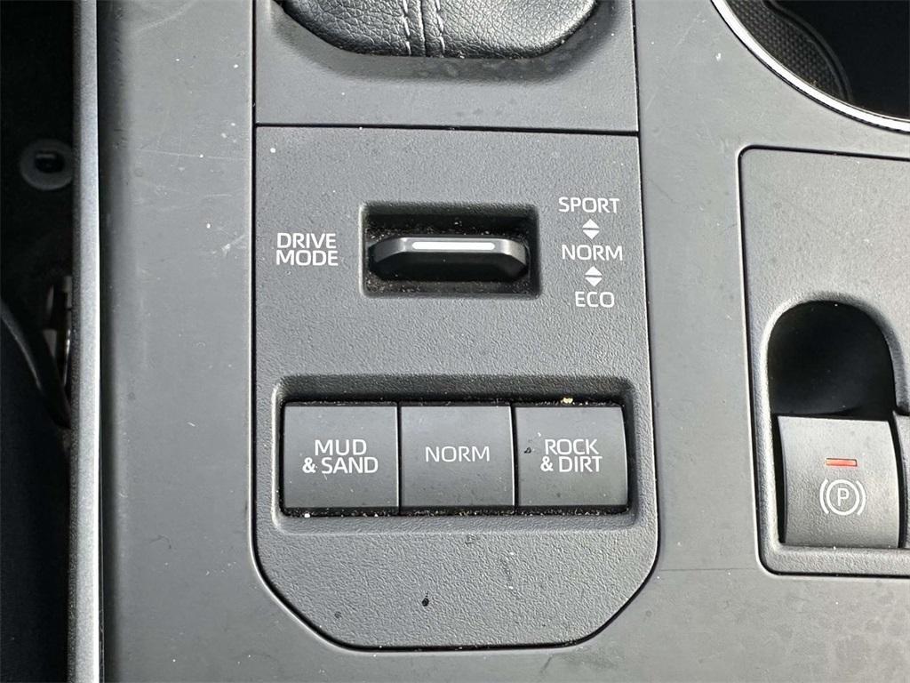 used 2023 Toyota Highlander car, priced at $34,969