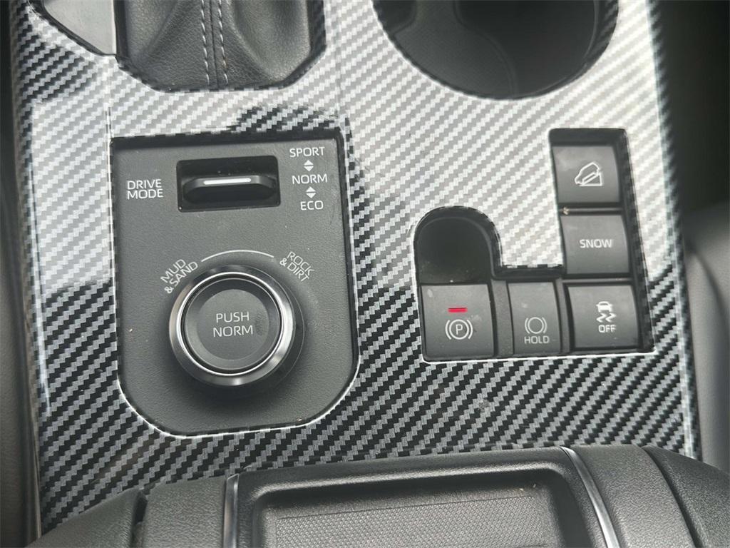 used 2024 Toyota Highlander car, priced at $41,299