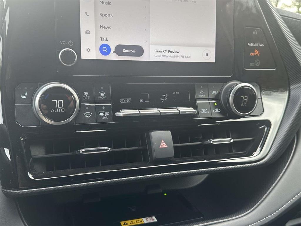 used 2024 Toyota Highlander car, priced at $42,239