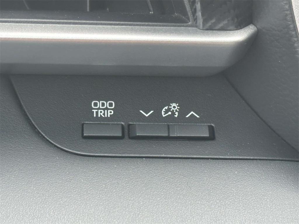 used 2024 Toyota Highlander car, priced at $42,239