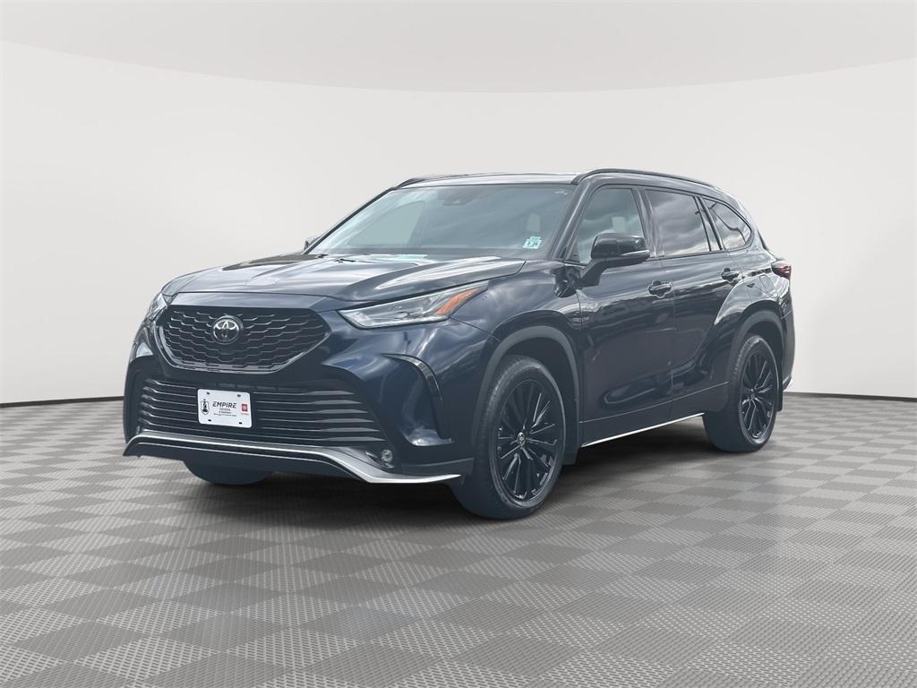 used 2024 Toyota Highlander car, priced at $42,239