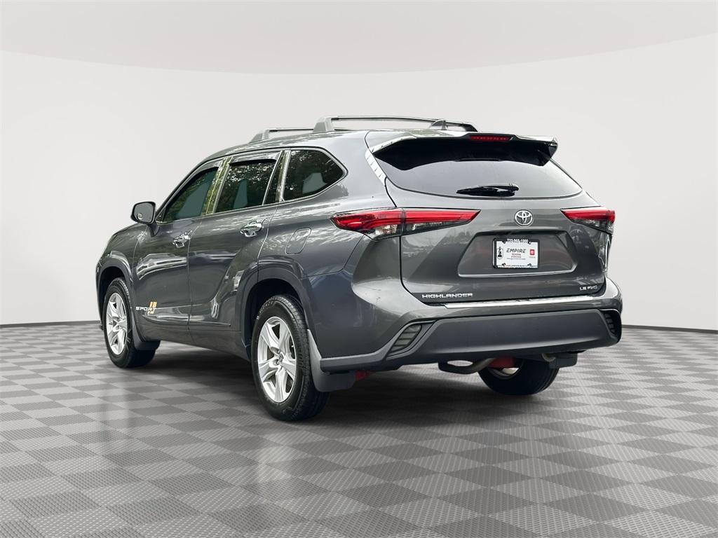 used 2022 Toyota Highlander car, priced at $32,199