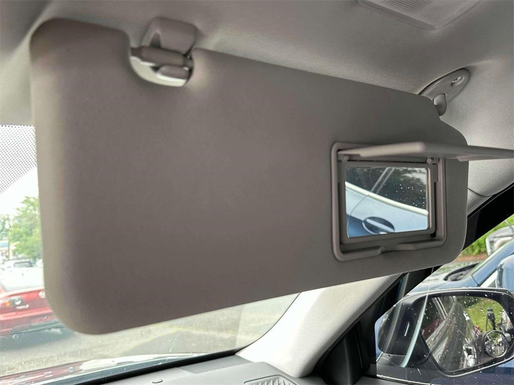 used 2022 Toyota Highlander car, priced at $32,199