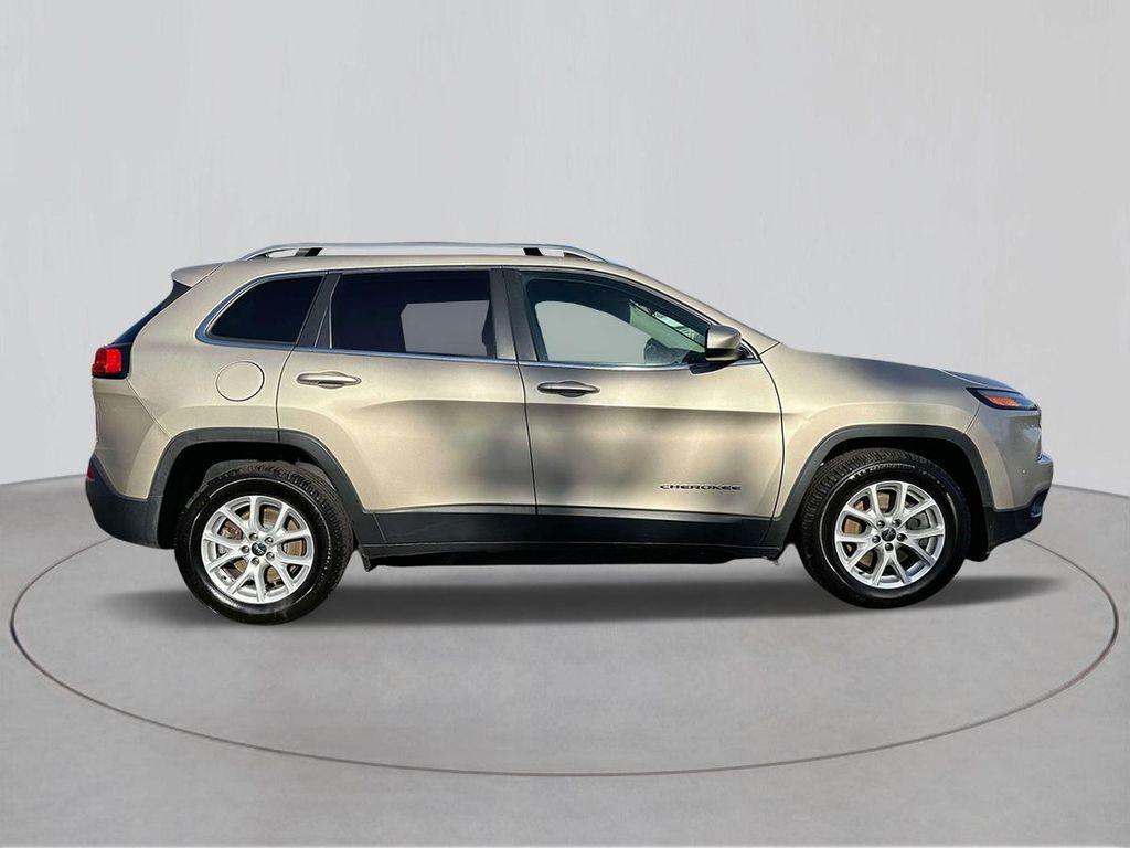 used 2015 Jeep Cherokee car, priced at $7,998