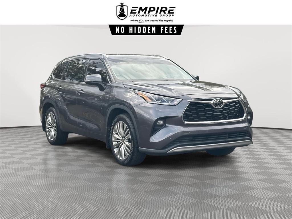 used 2022 Toyota Highlander car, priced at $32,680