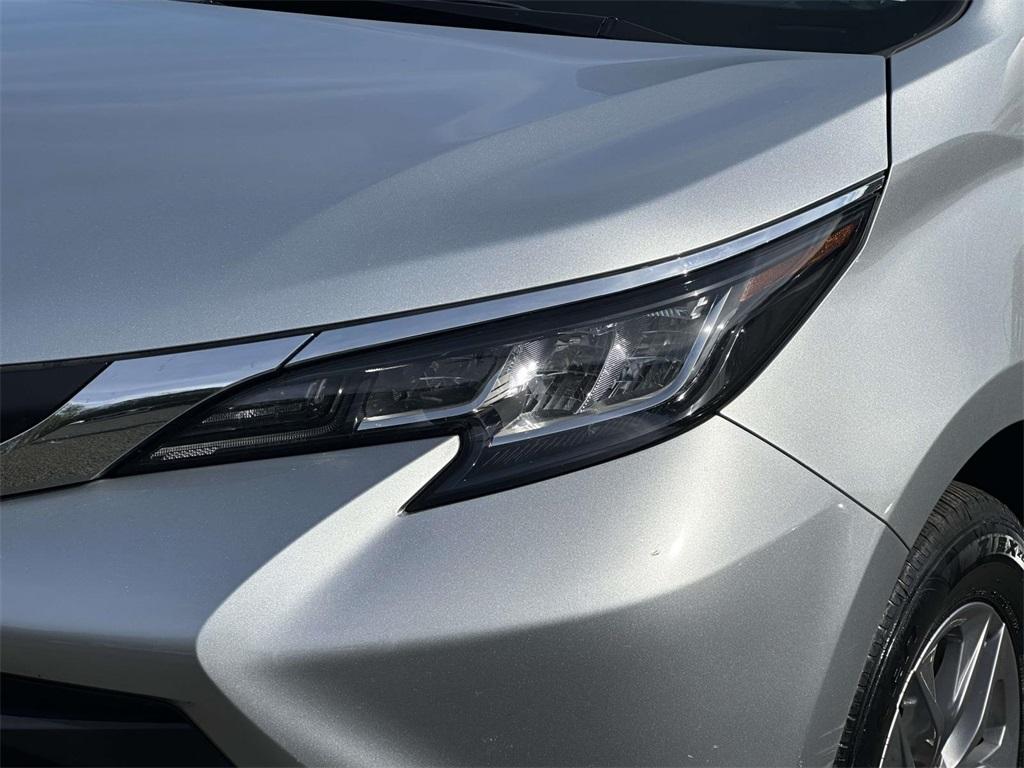 used 2022 Toyota Sienna car, priced at $36,720