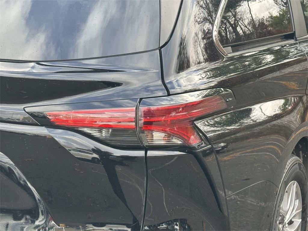 used 2021 Toyota Sienna car, priced at $28,516