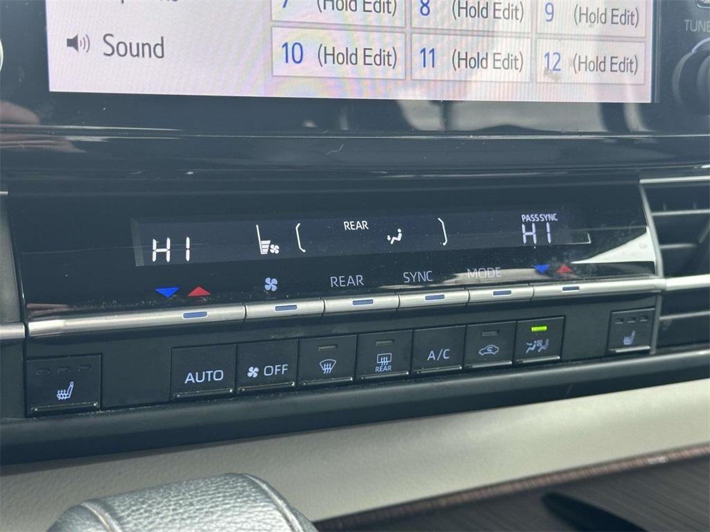 used 2021 Toyota Sienna car, priced at $28,516