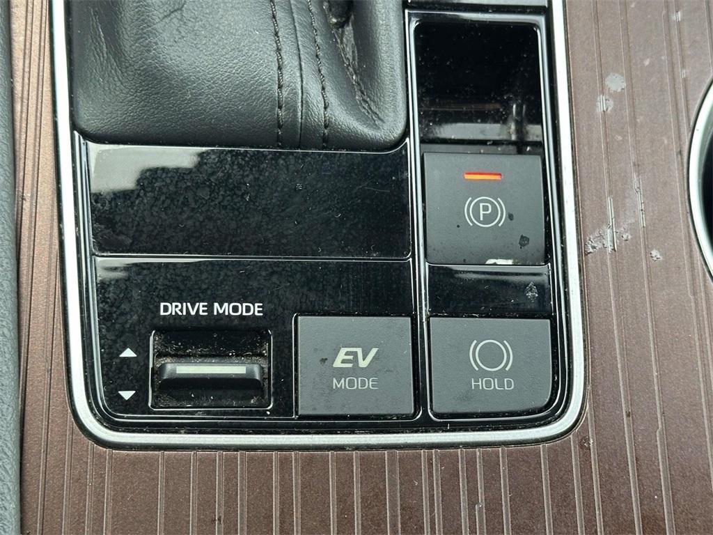 used 2021 Toyota Sienna car, priced at $28,516