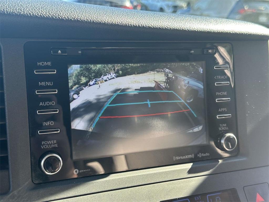 used 2018 Toyota Sienna car, priced at $21,290