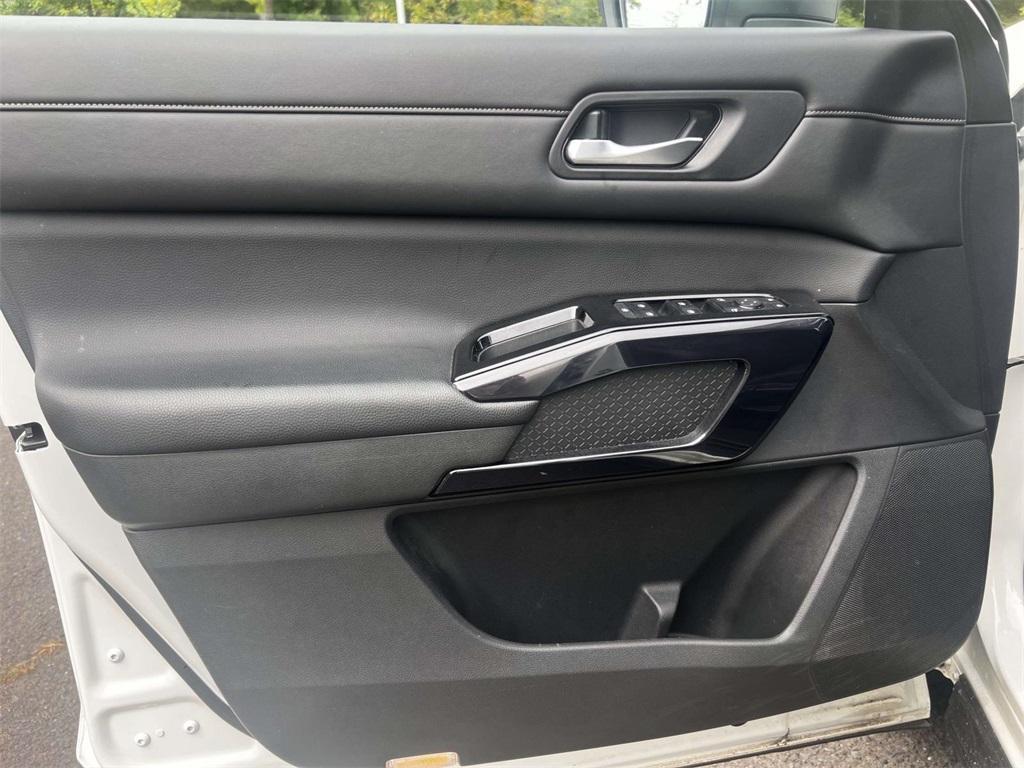 used 2022 Nissan Pathfinder car, priced at $24,995