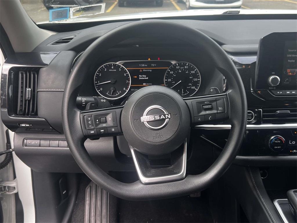 used 2022 Nissan Pathfinder car, priced at $24,995
