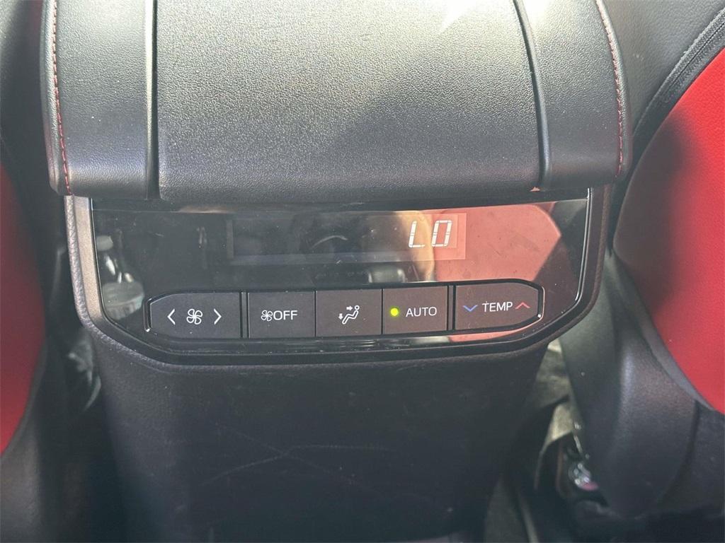 used 2022 Toyota Highlander car, priced at $37,110