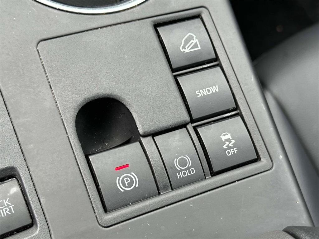 used 2024 Toyota Highlander car, priced at $35,975