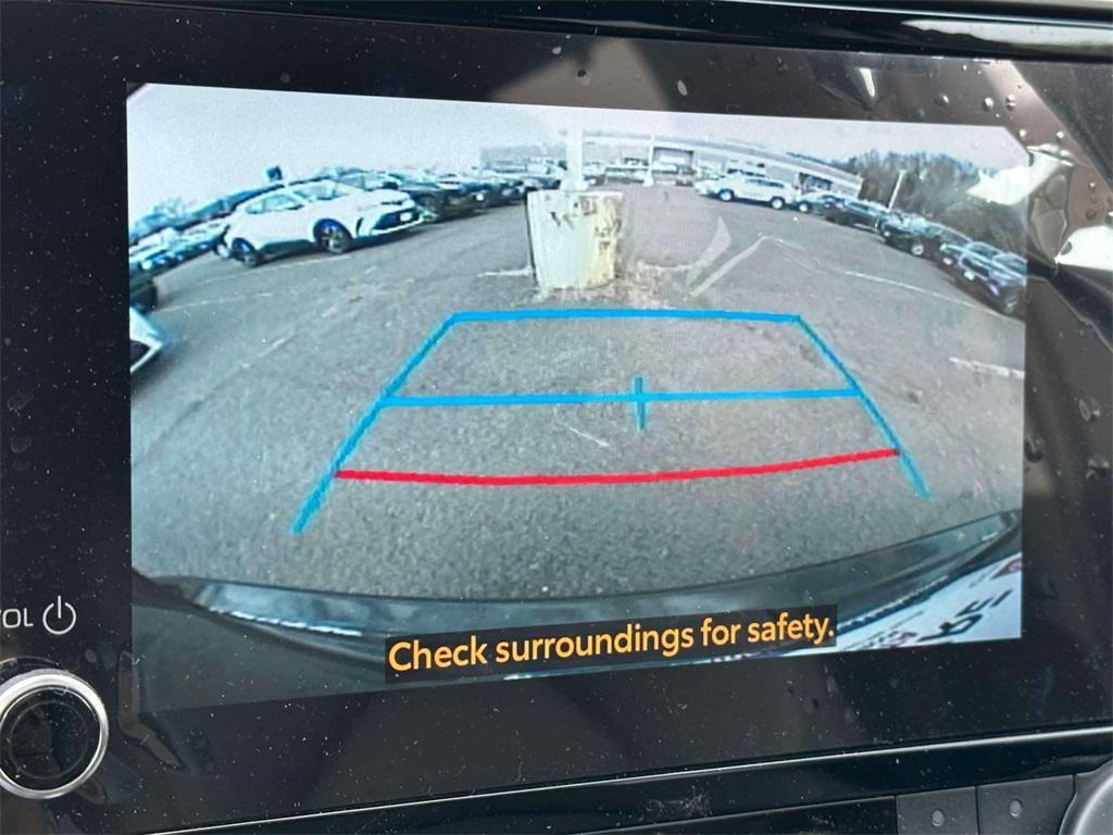 used 2024 Toyota Highlander car, priced at $35,975