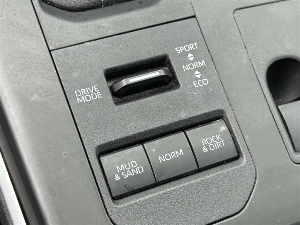 used 2024 Toyota Highlander car, priced at $35,975