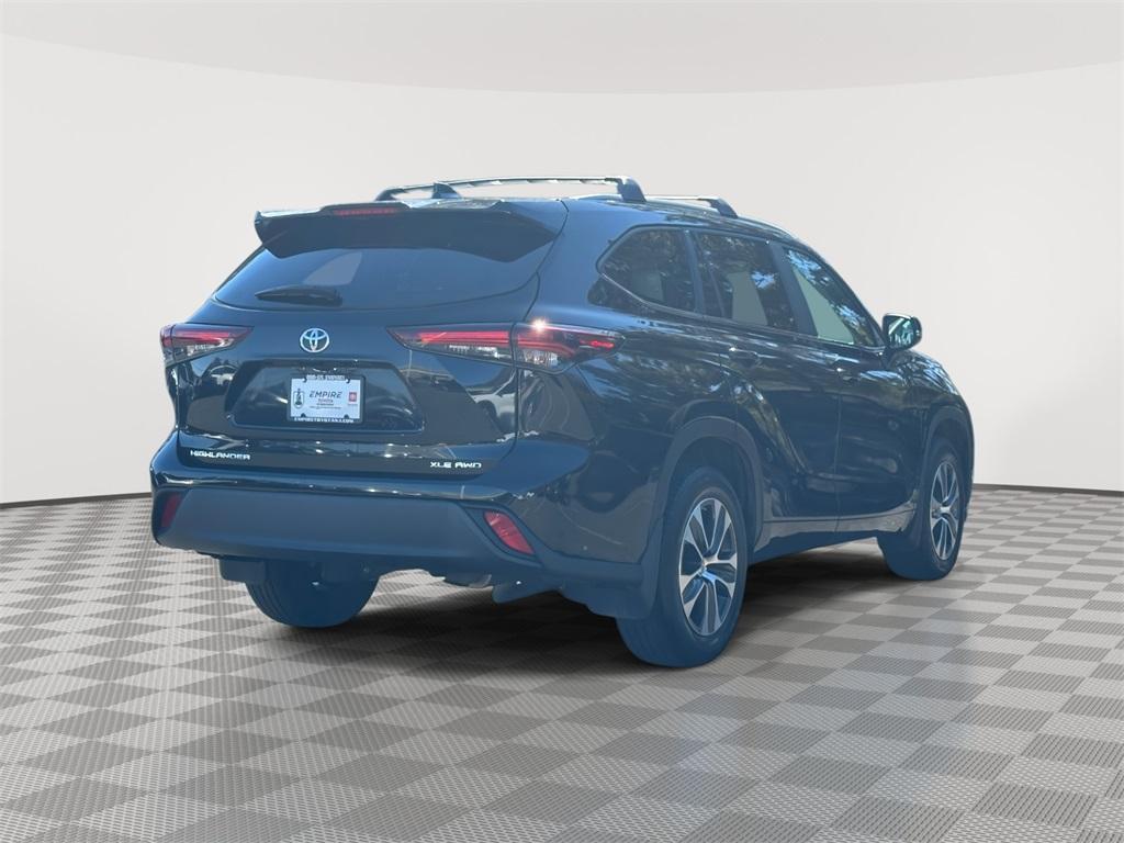 used 2024 Toyota Highlander car, priced at $35,975
