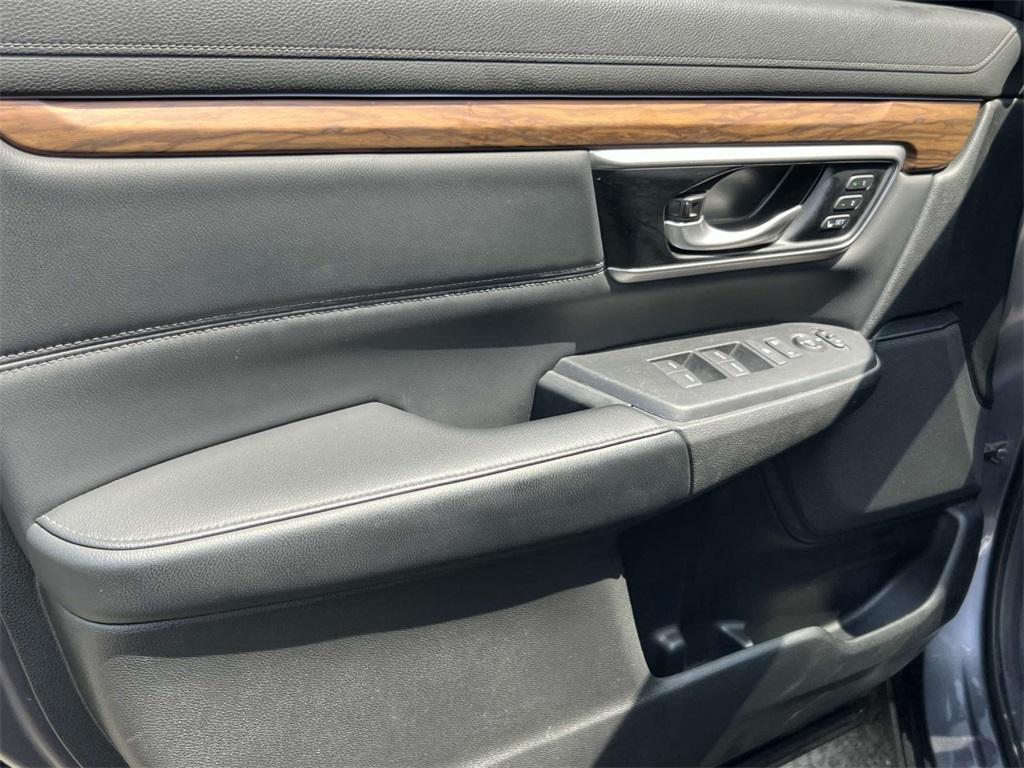 used 2021 Honda CR-V car, priced at $27,650