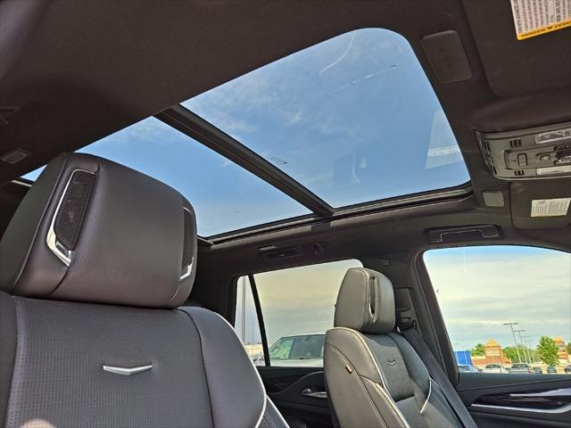 used 2023 Cadillac Escalade car, priced at $73,690