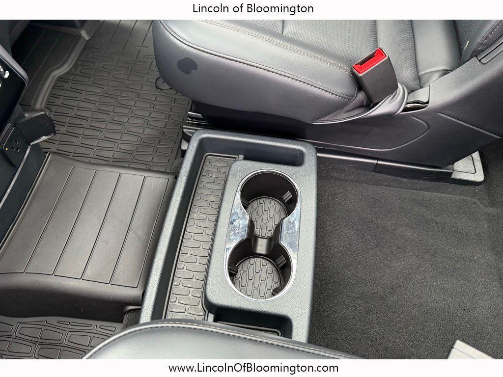 new 2025 Lincoln Aviator car, priced at $63,718