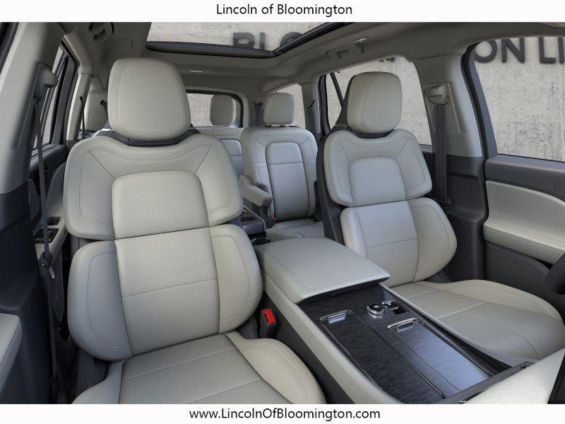 new 2025 Lincoln Aviator car, priced at $72,492