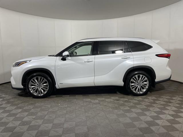 used 2023 Toyota Highlander Hybrid car, priced at $52,500