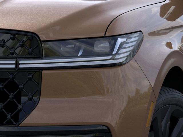 new 2025 Lincoln Navigator car, priced at $132,925