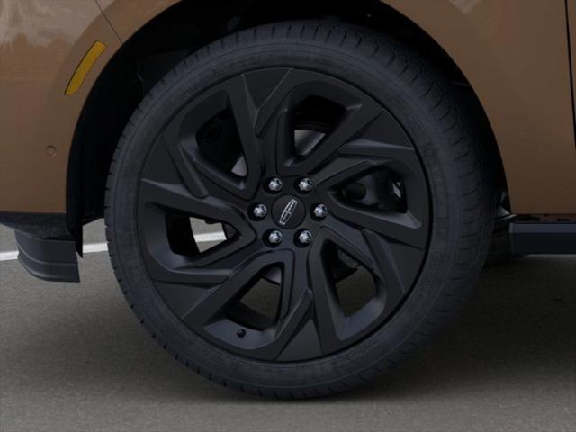 new 2025 Lincoln Navigator car, priced at $132,925
