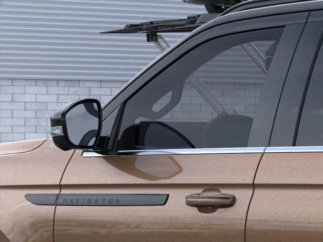 new 2025 Lincoln Navigator car, priced at $132,925
