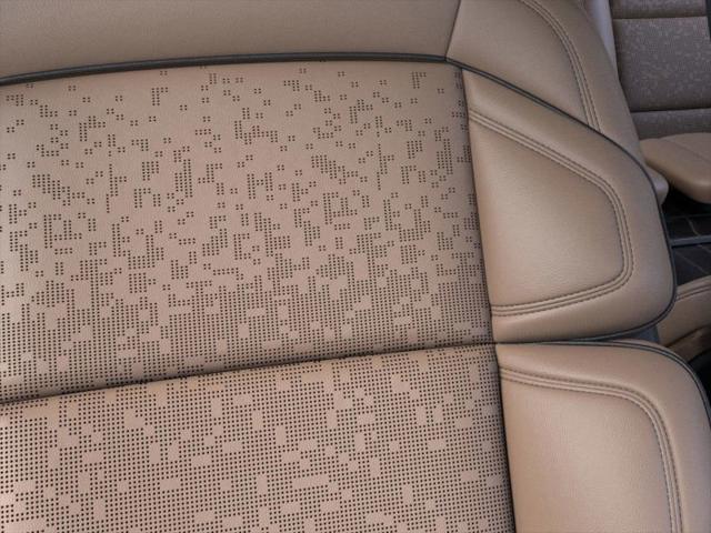 new 2025 Lincoln Navigator car, priced at $132,925