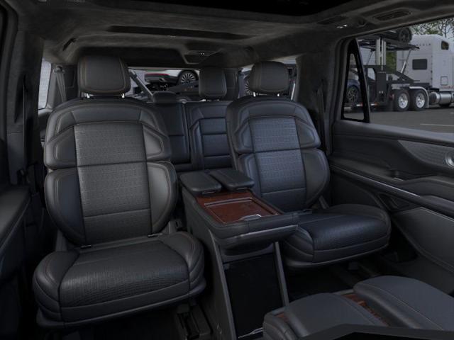 new 2025 Lincoln Navigator car, priced at $131,985