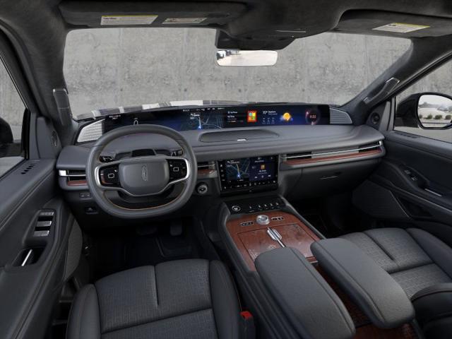 new 2025 Lincoln Navigator car, priced at $131,985
