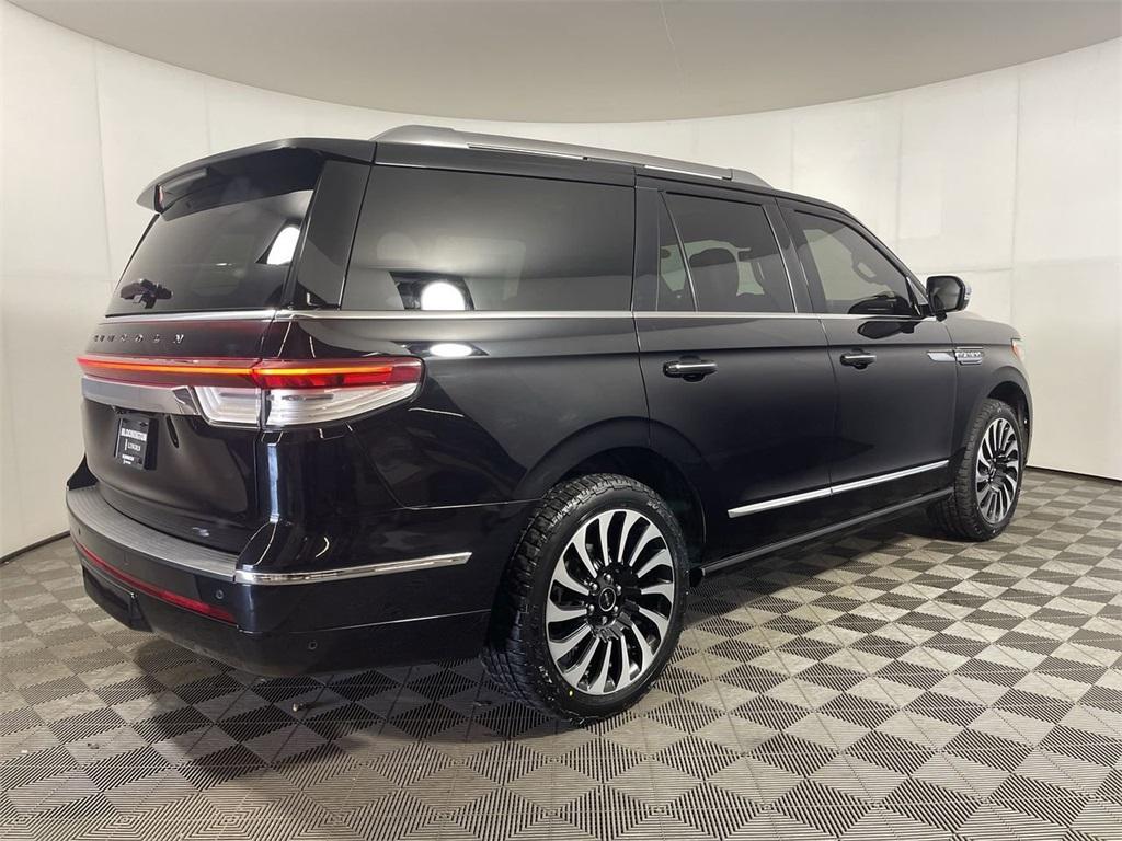 used 2022 Lincoln Navigator car, priced at $59,991