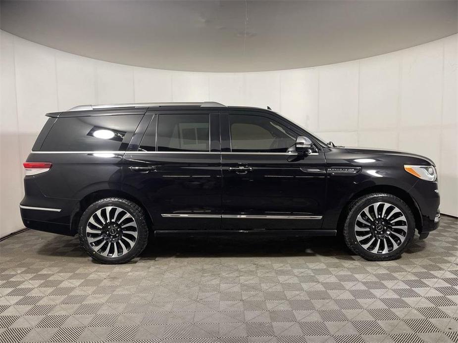 used 2022 Lincoln Navigator car, priced at $59,991