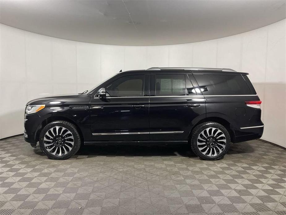 used 2022 Lincoln Navigator car, priced at $59,991