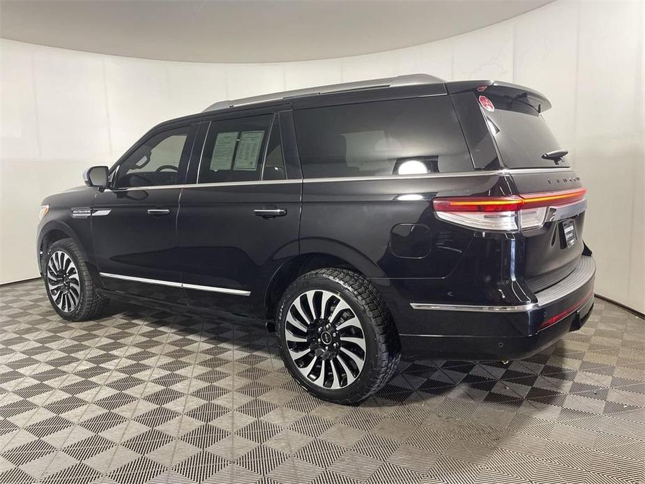 used 2022 Lincoln Navigator car, priced at $59,991