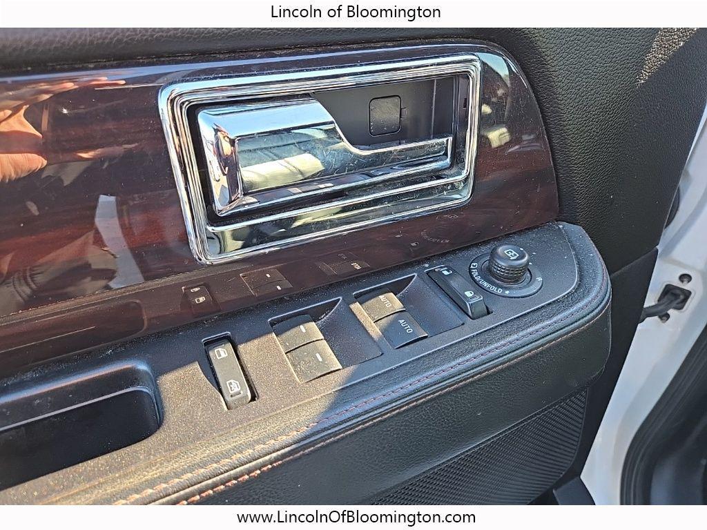 used 2017 Lincoln Navigator car, priced at $12,500
